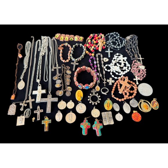 Vintage Catholic Religious Jewelry Rosaries Crucifixe Bracelets Miraculos Medals - Picture 1 of 11